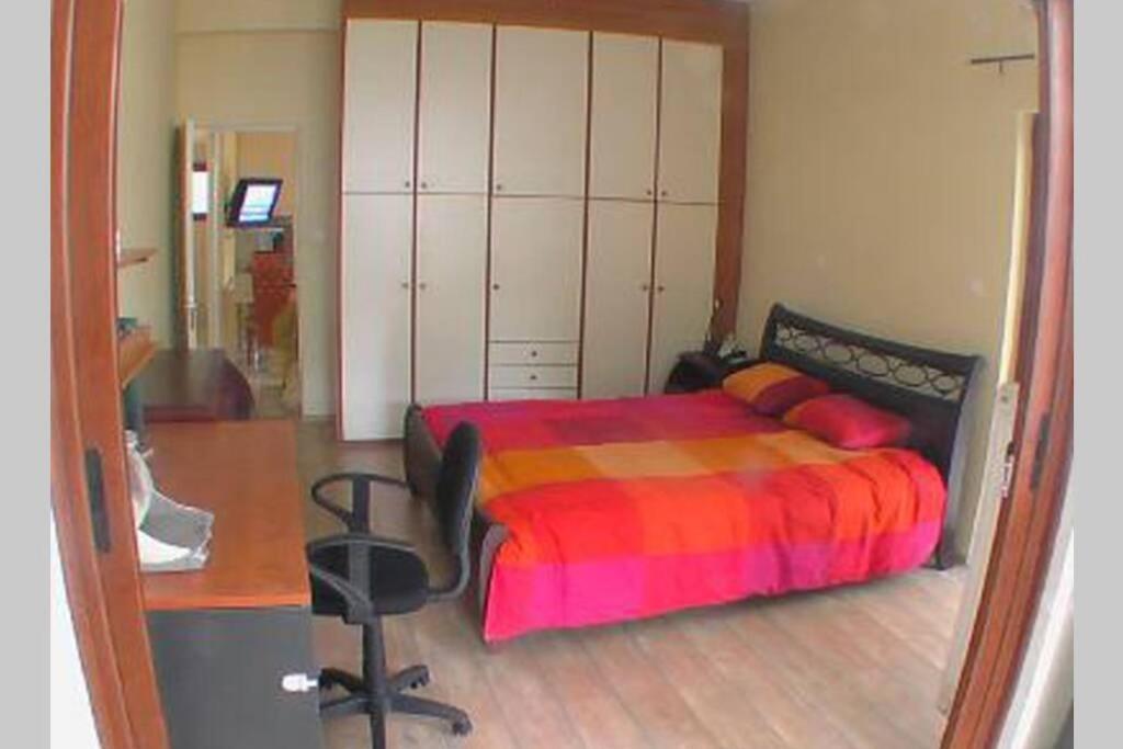 Quite House With Garden And Barbecue Apartment Атина Екстериор снимка